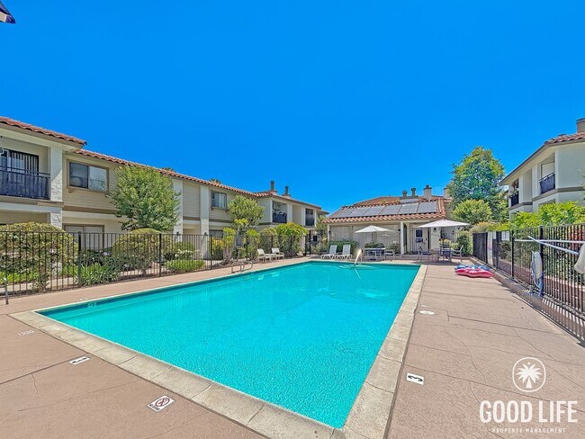 Building Photo - Elegant 2BD/1BA Condo in El Cajon with Walk-In Closet, Covered Patio & Pool