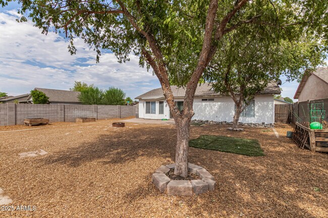 Building Photo - 40234 N Lerwick Dr