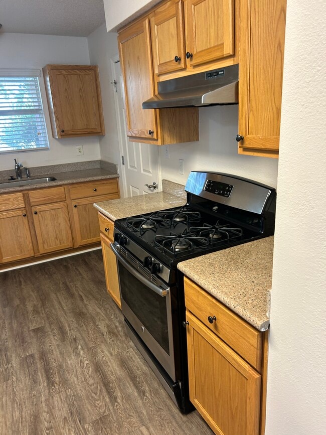 Building Photo - 67 Voda Ct