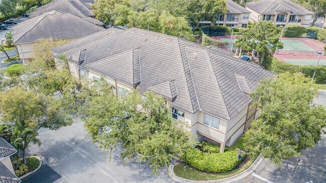 Building Photo - 926 Normandy Trace Rd