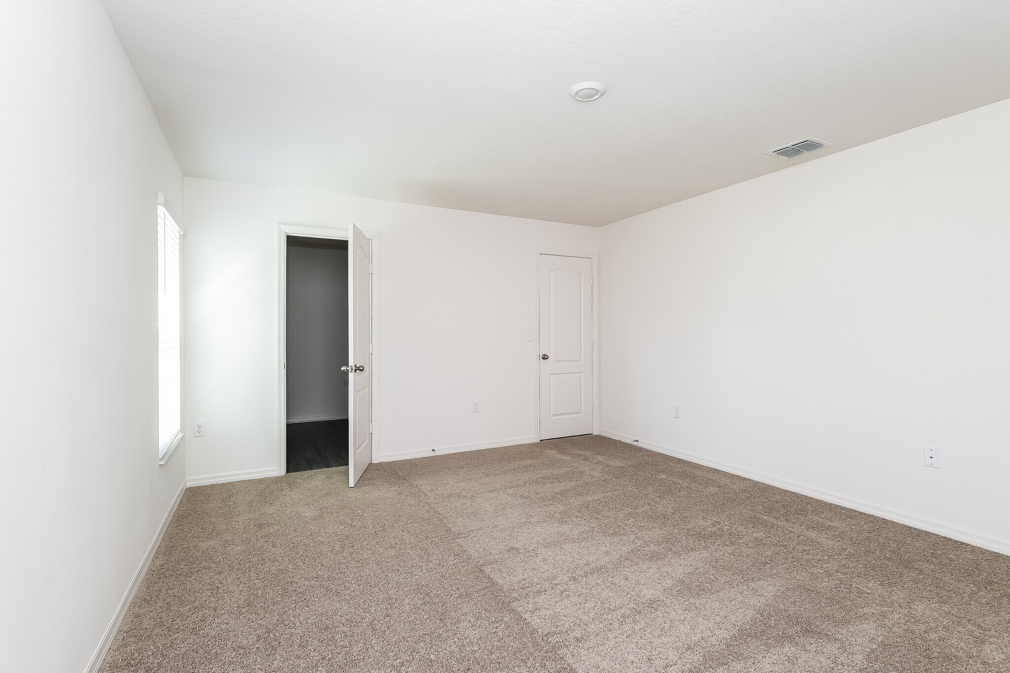 Building Photo - 149 Big Black Dr