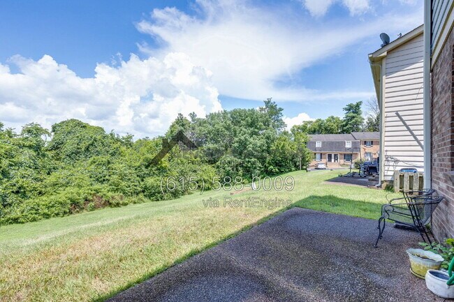 Building Photo - 717 Fox Ridge Dr