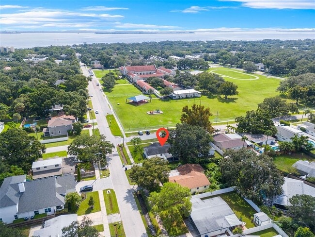 Building Photo - 5201 S Quincy St