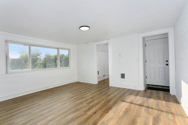 Building Photo - 2711 N 8th St
