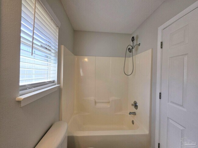 Building Photo - 5008 Orlando Ct