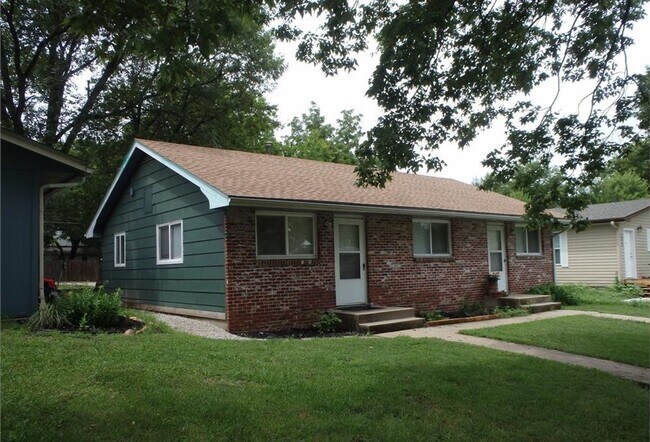 Primary Photo - 1011 Cottonwood St