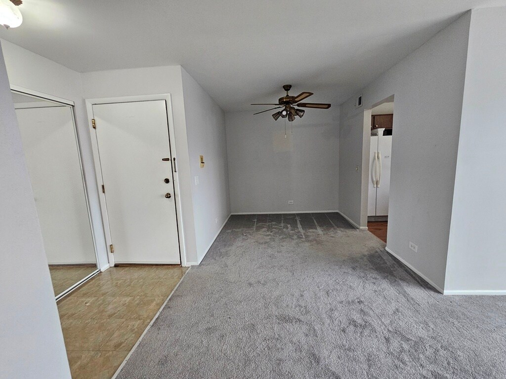 Building Photo - 573 Greystone Ln