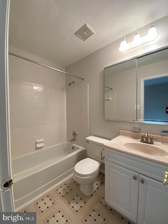 Building Photo - 4115 Weeping Willow Ct