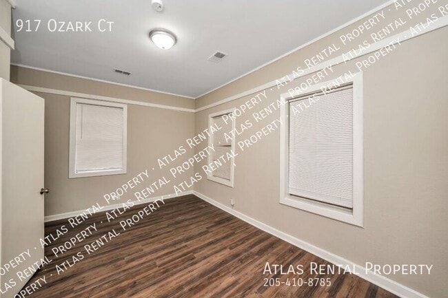 Building Photo - 917 Ozark Ct