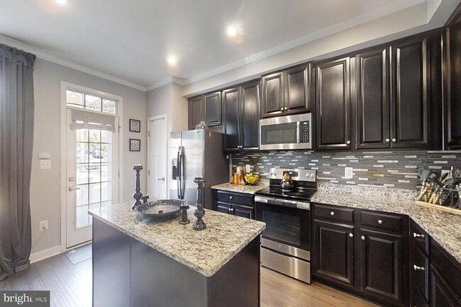 Building Photo - 950 Mississippi Ave SE