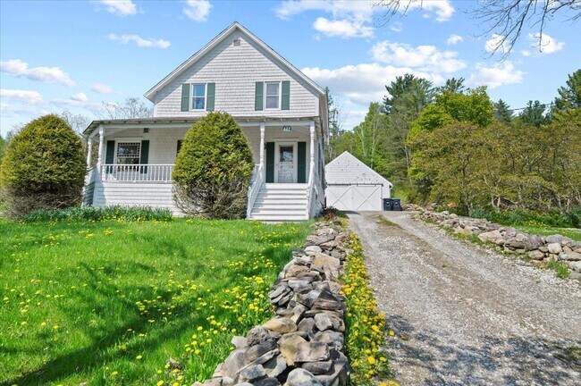 Building Photo - 627 W Rd