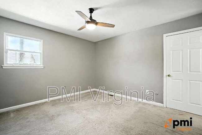 Building Photo - 3100 Kenelm Dr
