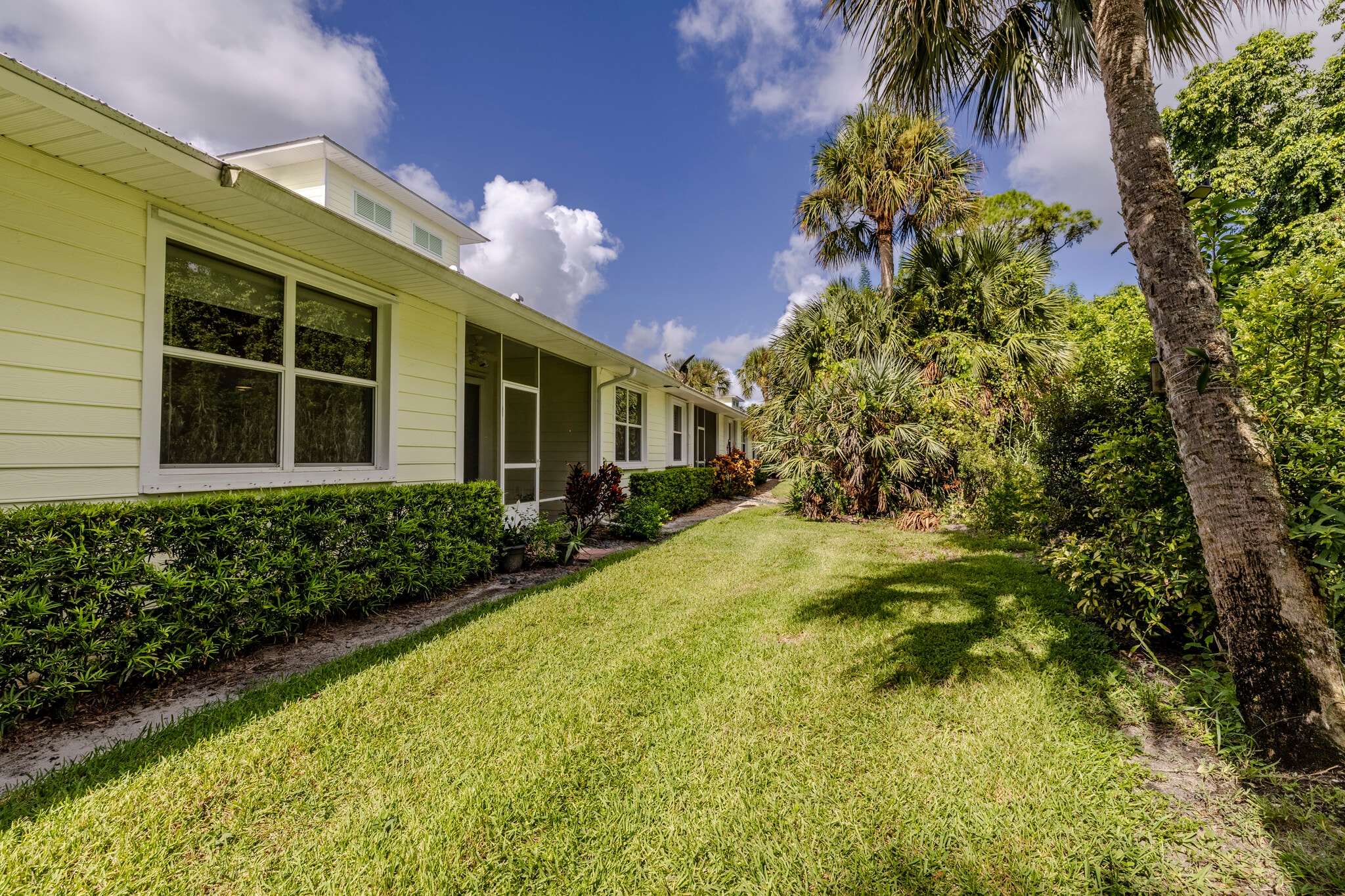 Building Photo - 427 Pineapple Sq SW