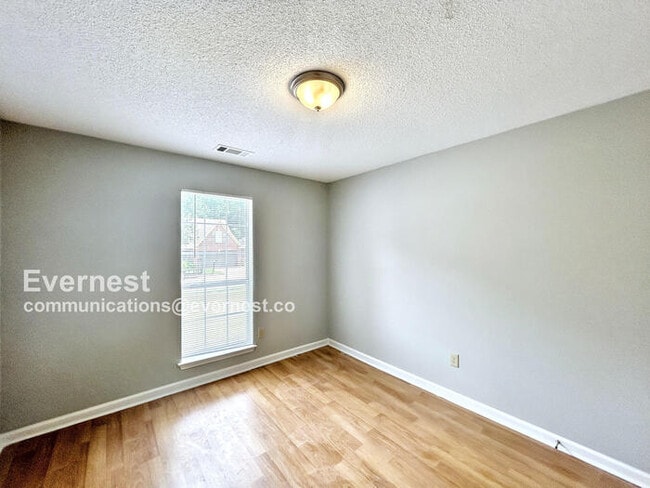 Building Photo - 3821 Richbrook Dr