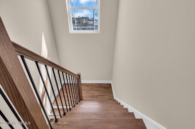 Building Photo - 58 Cove Rd