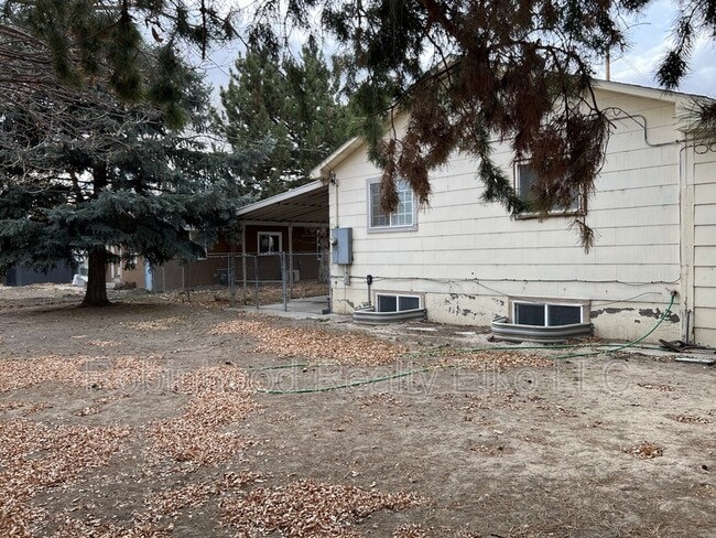 Building Photo - 786 Wilson Ave