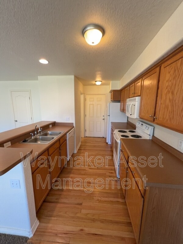 Building Photo - 6628 Watusi Rd
