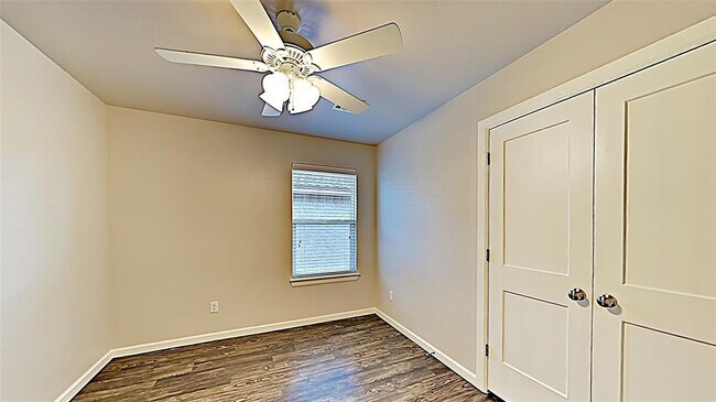 Building Photo - 5015 Avion Ct