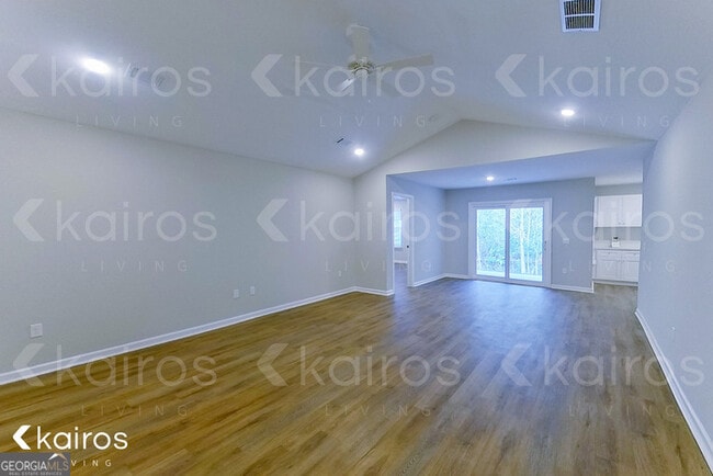 Building Photo - 148 Cottage Grove Rd