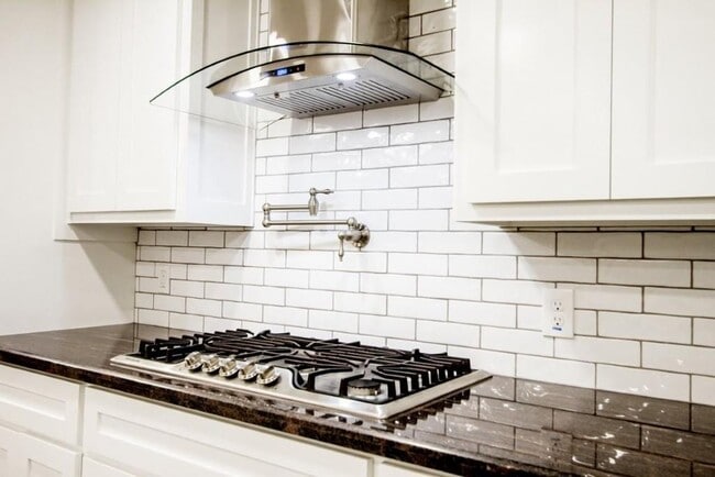 Building Photo - 7575 Coburn Dr