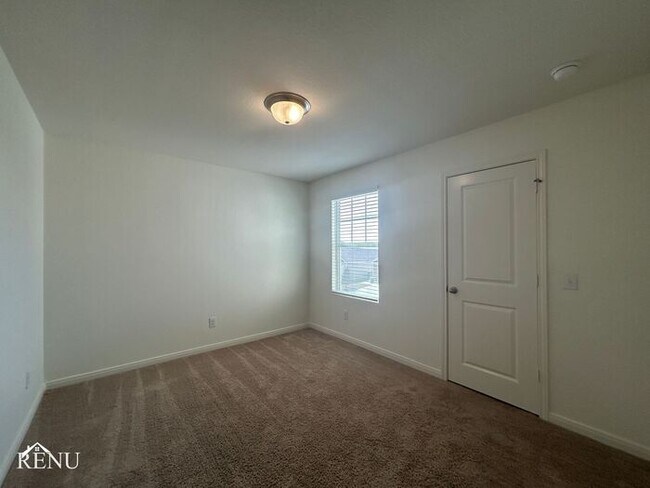 Building Photo - 5030 Firefly Hls