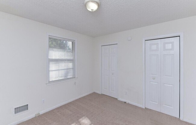 Building Photo - 1961 Haviland Cir