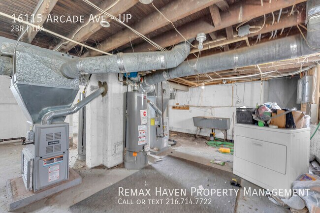 Building Photo - 16115 Arcade Ave