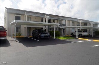 Building Photo - 4009 SE 11th Pl