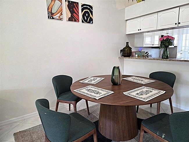 Building Photo - 2547 Estancia Blvd