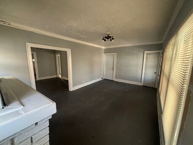 Building Photo - 12702 Iowa Ave