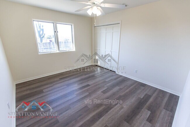 Building Photo - 4728 E Ron Rico Rd