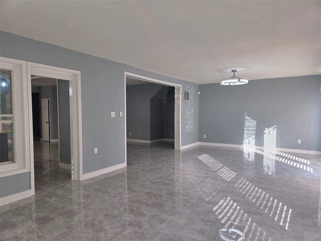 Building Photo - 9526 Heflin Colony Dr