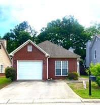Building Photo - 422 Holland Lakes Dr N