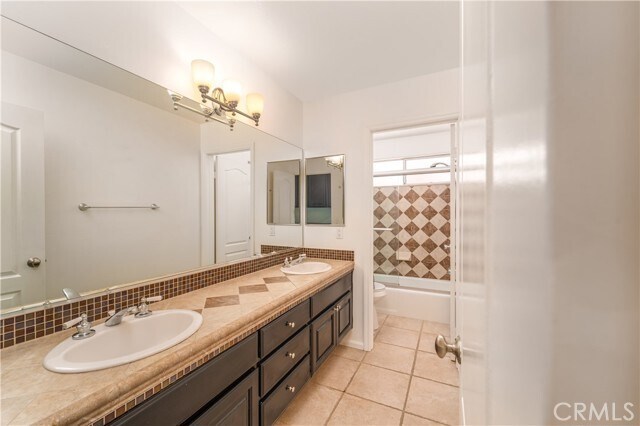 Building Photo - 24961 Alicante Dr