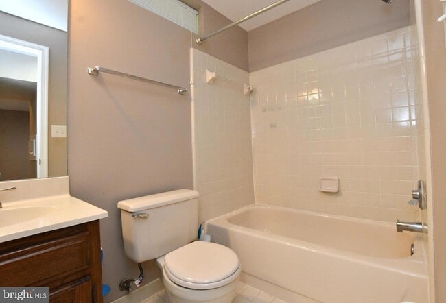 Building Photo - 350 Copperfield Ln