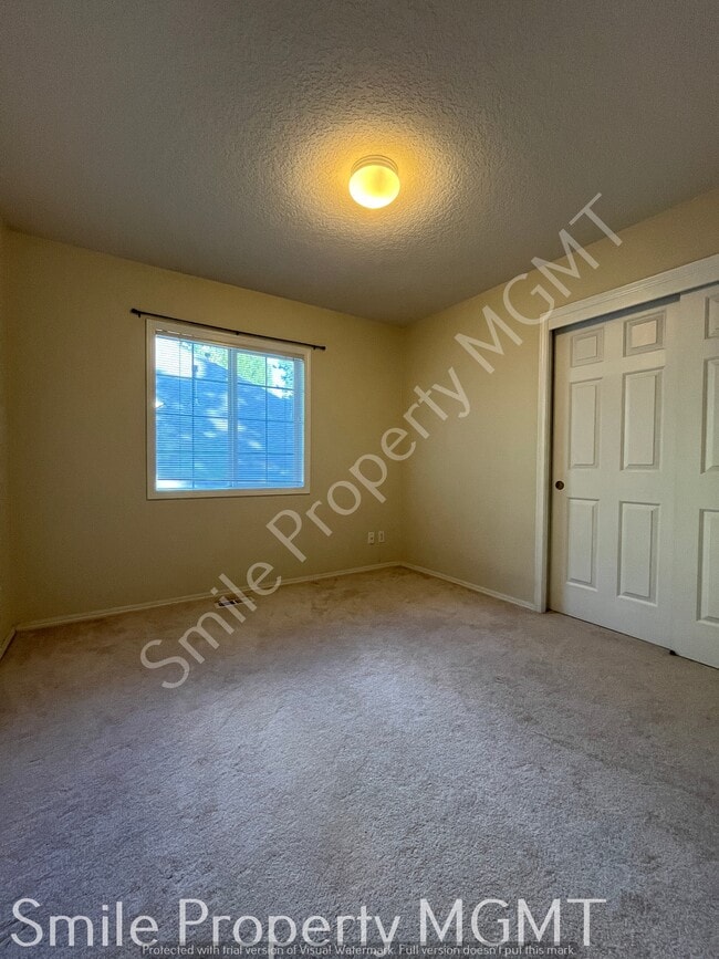 Building Photo - 6109 Summer Woods