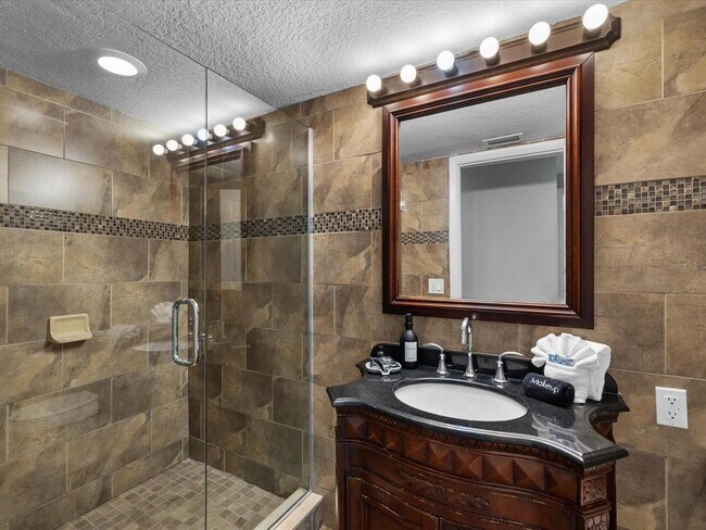 Building Photo - 185 Brightwater Dr