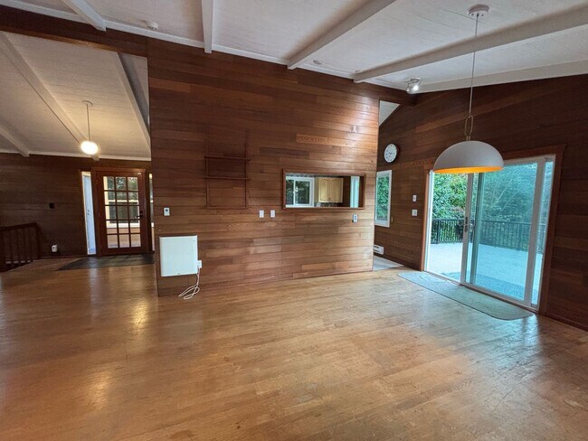 Building Photo - 9435 36th Ave SW