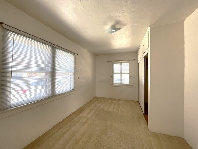 Building Photo - Southside Single Story Home