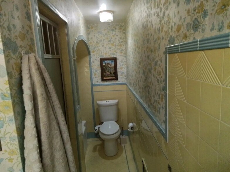 Building Photo - 2580 N Monaco St Pkwy