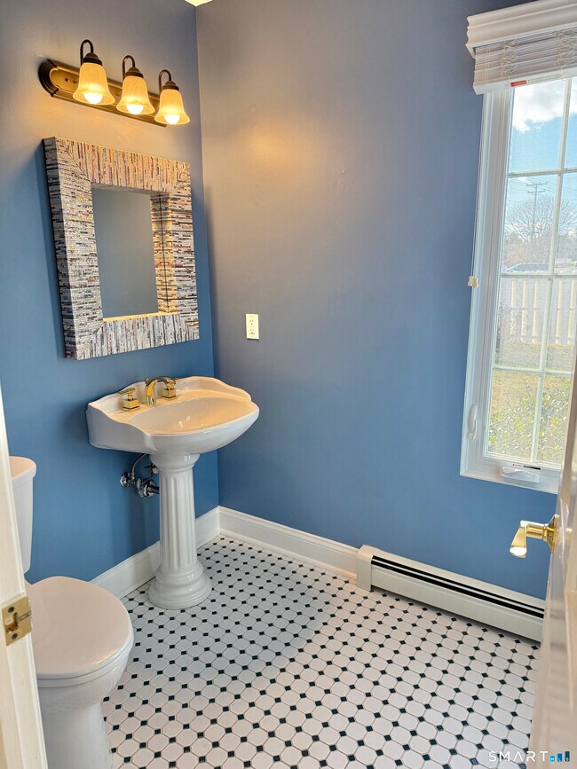 Building Photo - 94 Waldron Dr