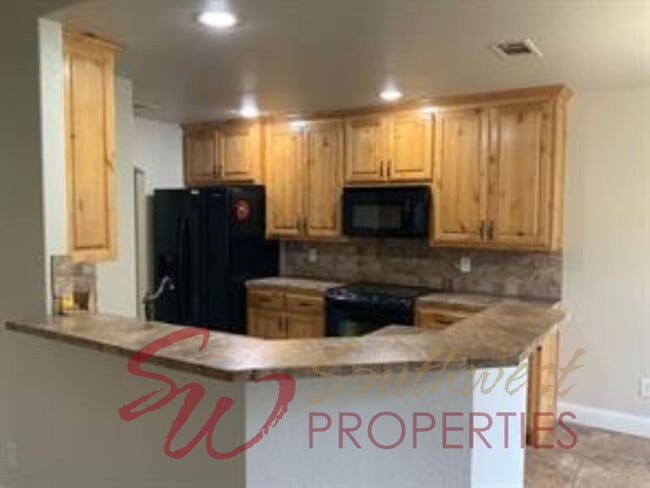 Building Photo - Beautiful 3 Bed / 2 Bath Home in Golf Course Community