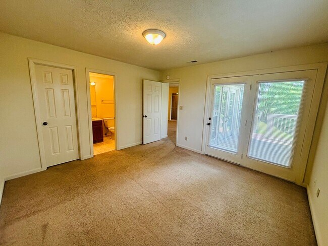 Building Photo - 1300 Cedar Ridge Dr