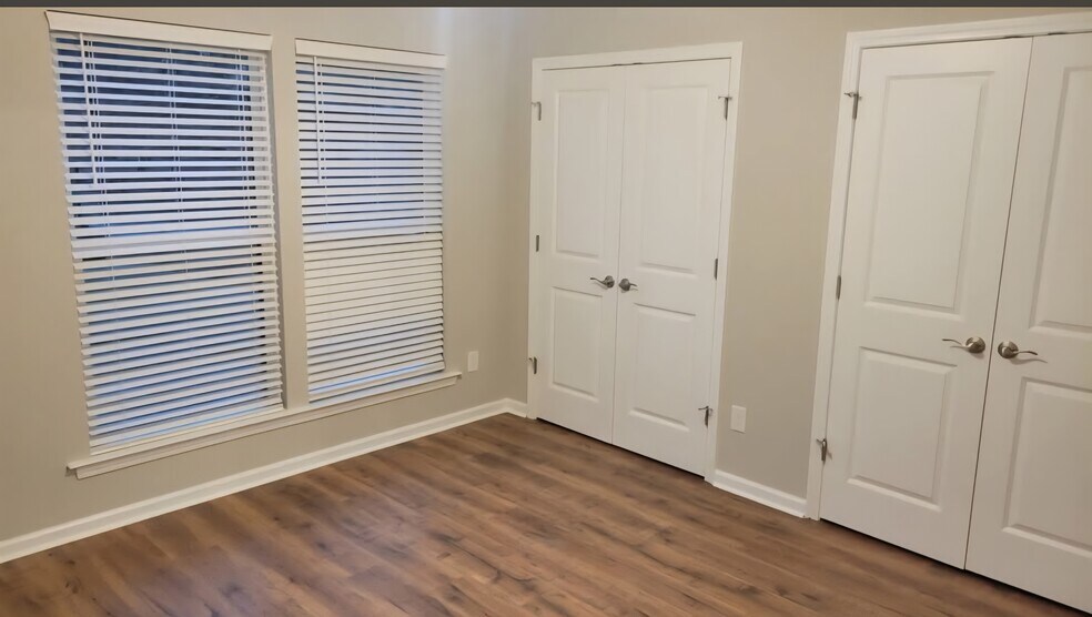 1st bedroom - 116 Wilson St