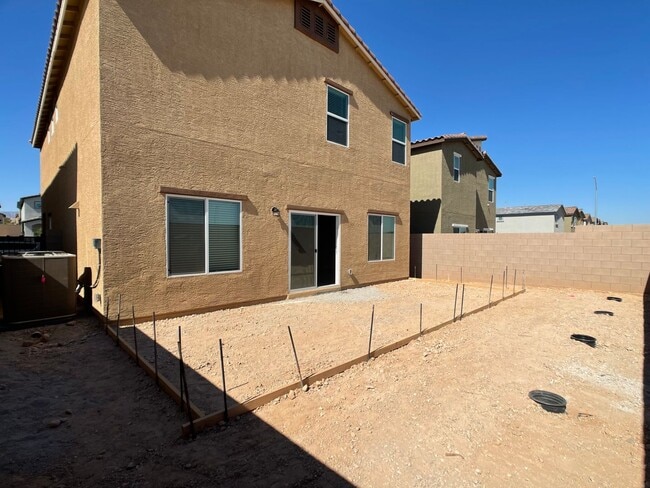 Building Photo - Brand New, Never Lived in House, located in the Southwest!
