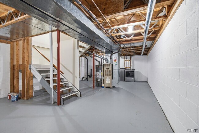 Building Photo - 8457 Bubbling Springs Dr