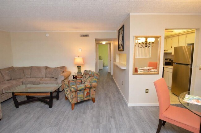Building Photo - 12760 Indian Rocks Rd