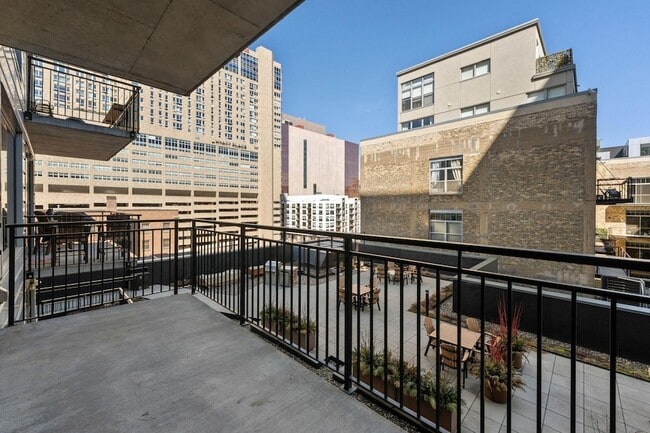 Building Photo - 740 Portland Ave