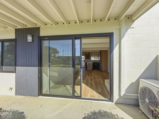 Building Photo - 61 Redwood Ave