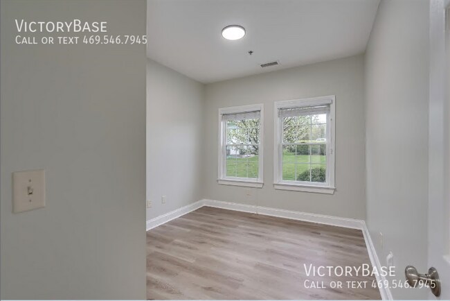 Building Photo - 904 Brady Rd